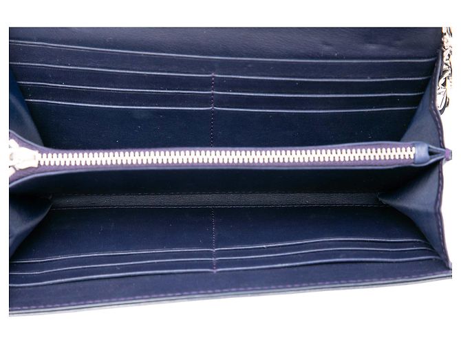 Portafoglio con catena Lady Dior in pelle vernice Cannage viola Dior - vista 4