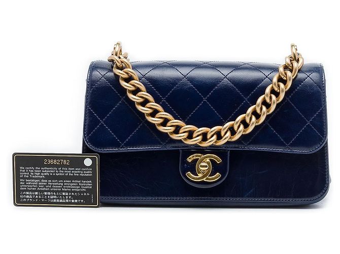 Chanel Blue Small Quilted Calfskin Straight Lined Flap - vista 7