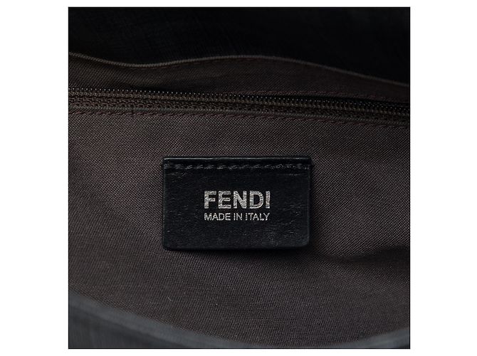Fendi Black Zucca Spalmati Flap Crossbody - vista 5