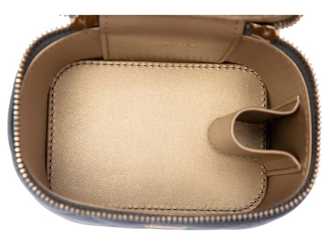 Chanel Mini Vanity Case Trendy CC en piel de cordero acolchada gris - vista 4