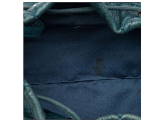 Borsa bucket Chanel Blue Quilted Glazed Calfskin On The Road - vista 4