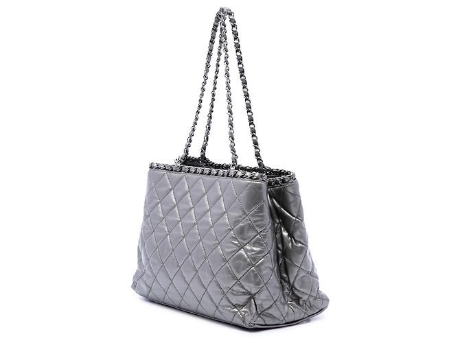 Borsa Chanel Silver Small Quilted Metallic Aged Calfskin Chain Me Tote - vista 2