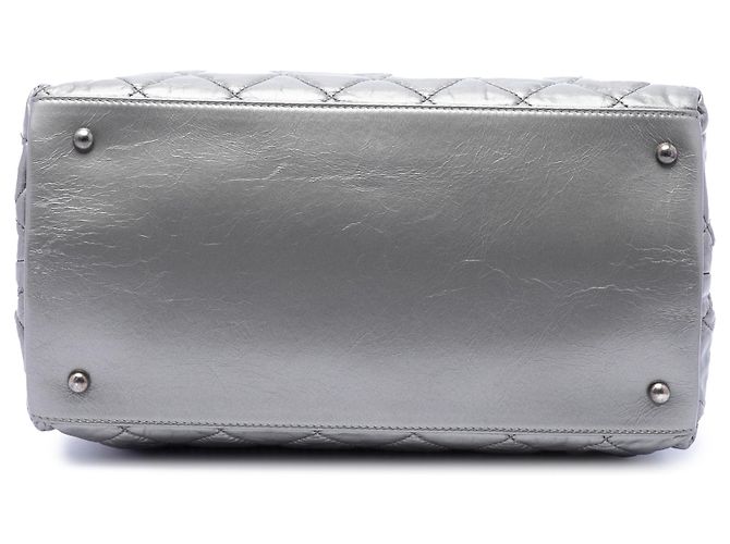 Borsa Chanel Silver Small Quilted Metallic Aged Calfskin Chain Me Tote - vista 3
