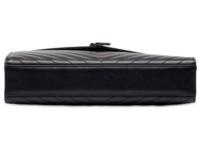 Autre Marque Saint Laurent Large Envelope Bag aus Kalbsleder Chevron Monogramm Schwarz - Ansicht 3