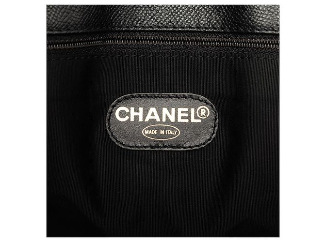Bolsa de ombro Chanel em couro de bezerro preto - vista 5
