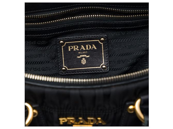Bolsa Satchel Prada em Tessuto Gaufre Preta - vista 5