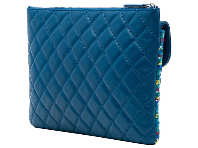 Bolsa Chanel Blue CC em tweed acolchoado e pele de cordeiro - vista 2