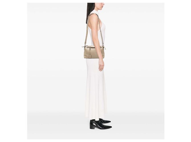 Fendi By The Way kleine Lederhandtasche in Braun - Ansicht 6