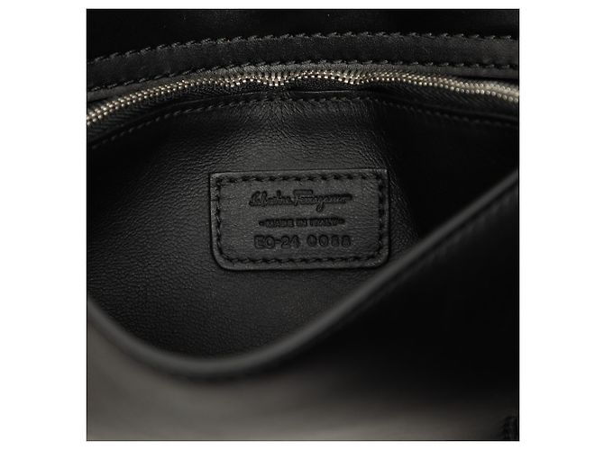 Salvatore Ferragamo Borsa cintura Ferragamo in pelle nera - vista 5