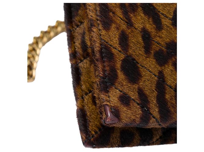 Autre Marque Saint Laurent Borsa a Tracolla a Busta Classic Monogram in Pelle di Vitello Chevron Marrone e Peluria di Vitello con Stampa Leopardata - vista 6