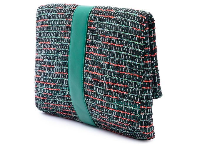 Clutch Chanel Grip in tweed matelassé verde - vista 2
