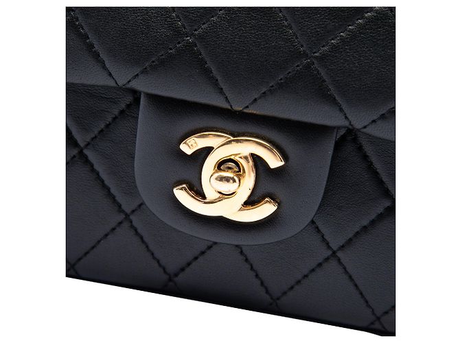 Chanel Black Medium Classic Lambskin Double Flap - Ansicht 5