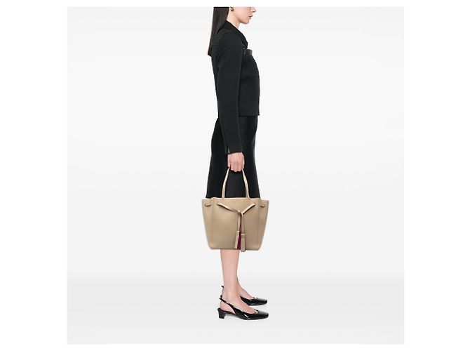 Céline Celine Phantom Cabas Tote Pequeno em Couro Bege - vista 6