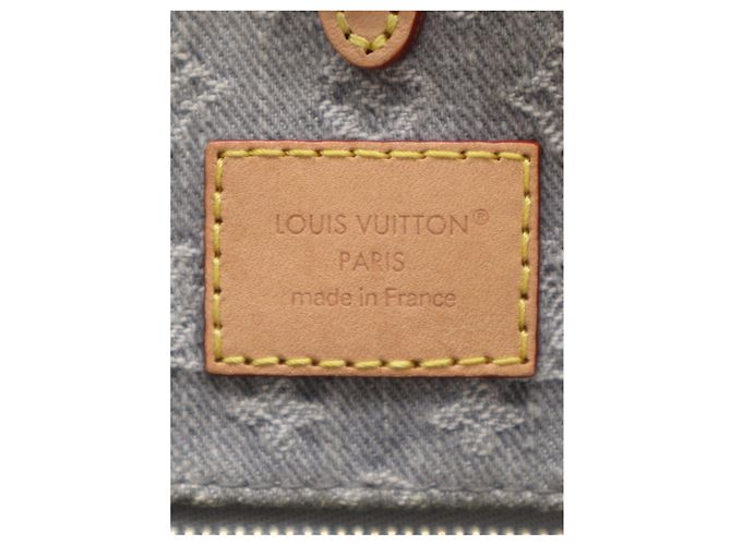 Louis Vuitton Gray Monogram Denim Onthego MM - vista 5