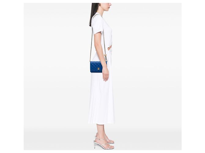Wallet On Chain Cartera con cadena Chanel Blue CC Quilted Lambskin Pearl Crush - vista 6