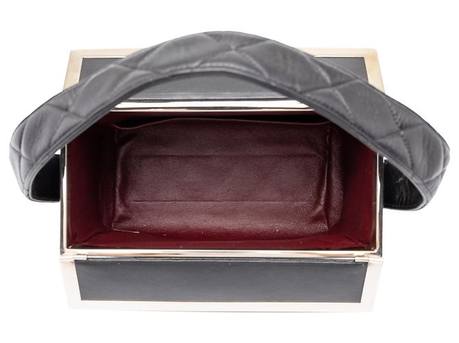 Borsa Vanity Box Chanel in pelle d'agnello matelassé nera - vista 4