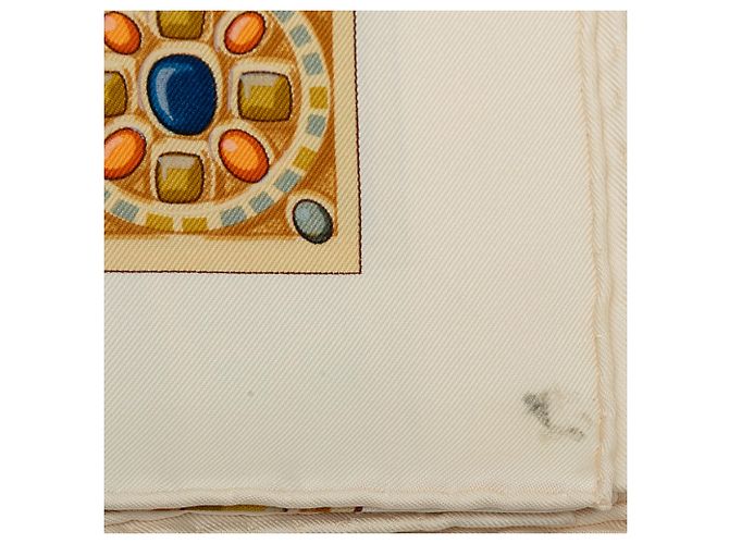 Pañuelo de seda Hermès White Le Triomphe du Paladin - vista 8