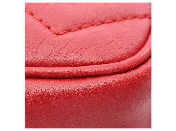 Gucci Mini GG Marmont in pelle matelassé rossa con patta e tracolla - vista 6