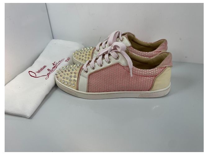 Christian Louboutin Sneakers mesh e pelle rosa con borchie - vista 2
