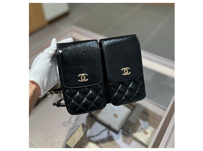 Bolso de solapa Chanel de cuero patentado negro - vista 3