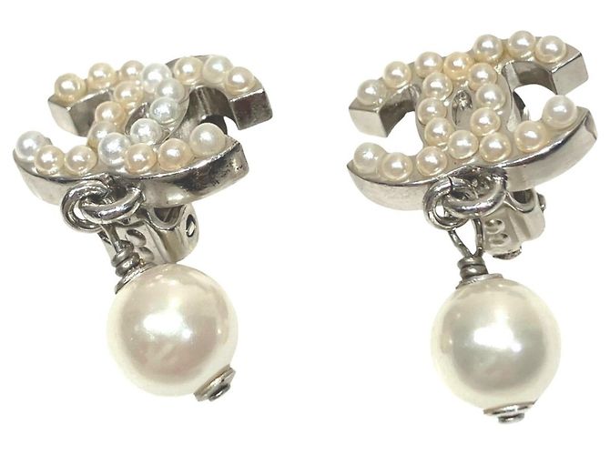 Boucles d'oreilles Clip Coco Mark en perles Chanel - vue 5