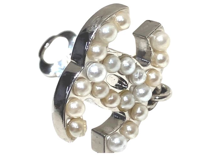 Boucles d'oreilles Clip Coco Mark en perles Chanel - vue 8