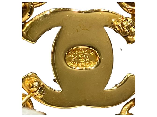 Timeless Broche Baño de Oro Chanel - vista 4