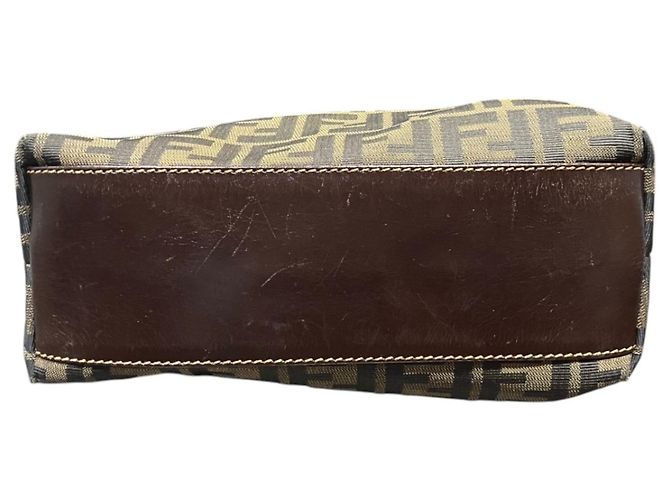 Fendi-Handtasche mit Zucca-Muster - Ansicht 3