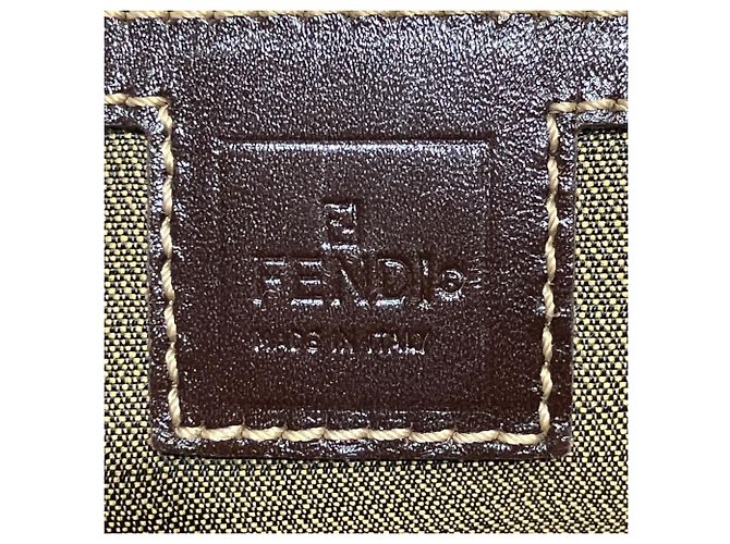 Fendi-Handtasche mit Zucca-Muster - Ansicht 4
