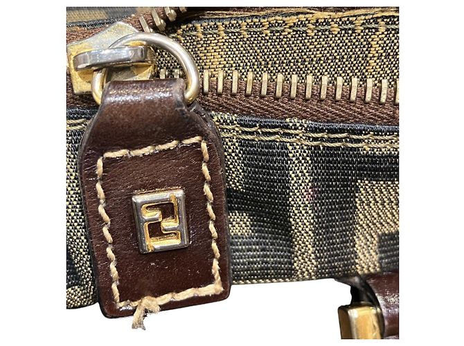 Fendi-Handtasche mit Zucca-Muster - Ansicht 8