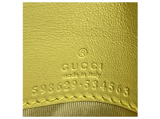 Billetera bifold GG Marmont de cuero de Gucci - vista 4