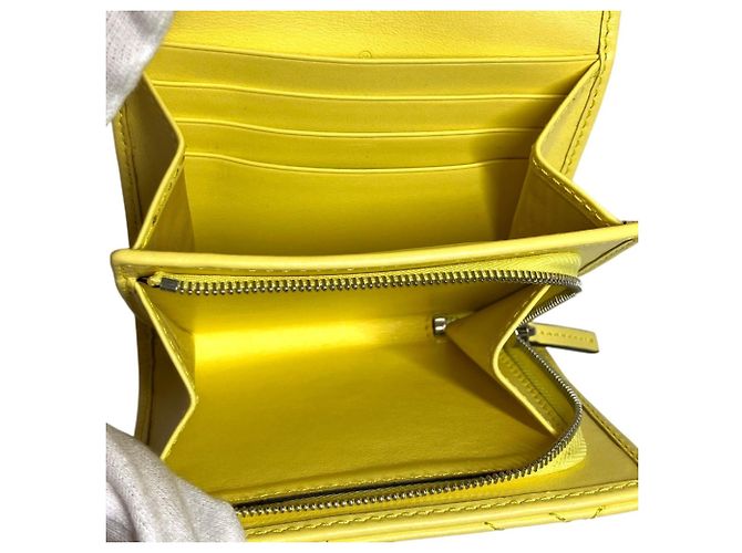 Billetera bifold GG Marmont de cuero de Gucci - vista 6