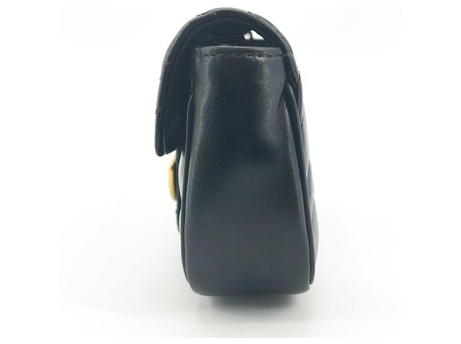 Mini borsa in pelle matelassé GG Marmont di Gucci - vista 3