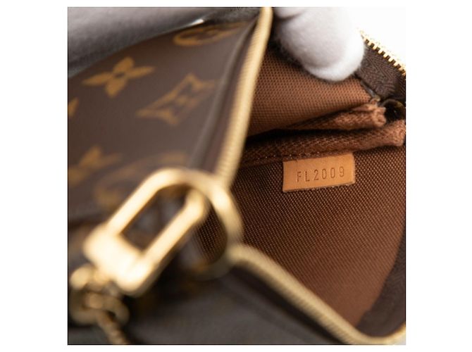 Louis Vuitton Monogram Chain Mini Handbag Accessory Pouch - vista 6