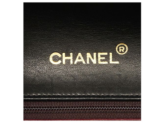Timeless Borsa a tracolla Chanel Matelassé con catena in pelle d'agnello nera - vista 5