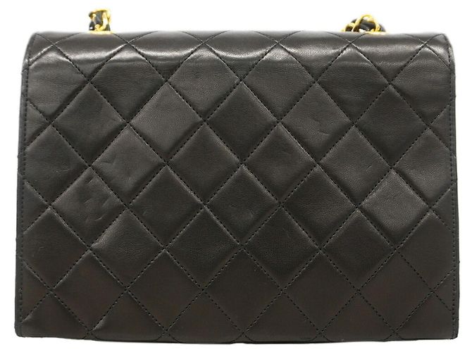 Timeless Borsa a tracolla Chanel Matelassé con catena in pelle d'agnello nera - vista 9