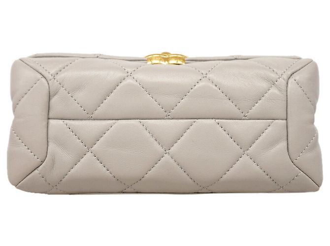 Chanel Matelassé Schultertasche mit Kette - Ansicht 3