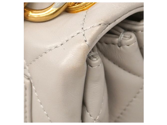 Chanel Matelassé Schultertasche mit Kette - Ansicht 7