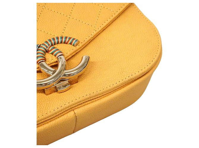 Bolsa de ombro Chanel amarela - vista 7