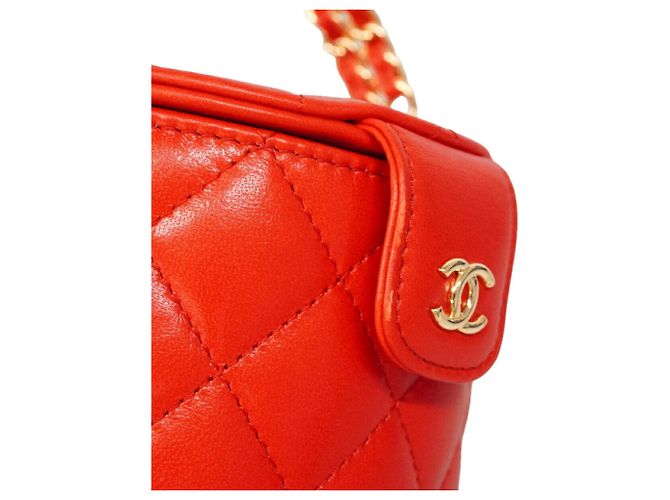 Borsa Vanity Chanel in pelle rossa - vista 6