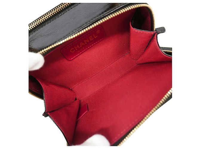 Bolsa de Ombro Chanel Matelassé com Corrente - vista 4