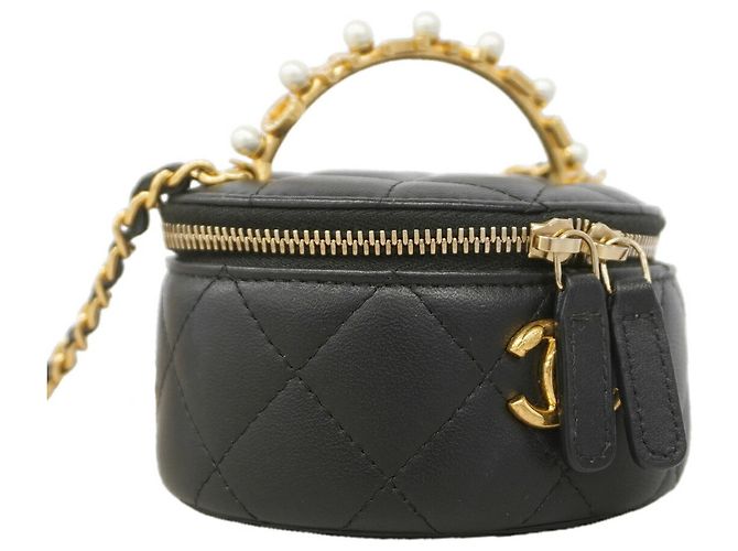 Bolsa Vanity Chanel Matelassé em pele de cordeiro com corrente - vista 2