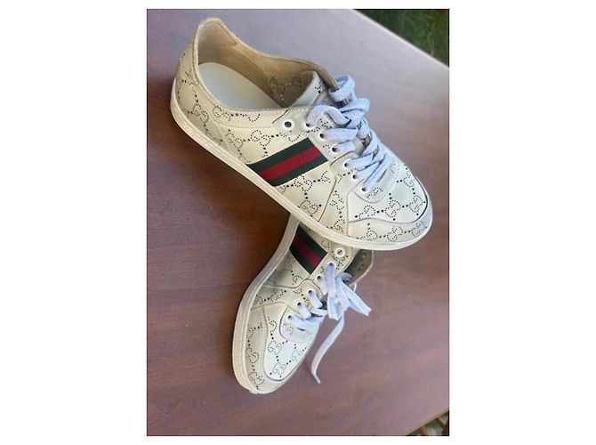 Gucci Leder-Sneaker mit GG-Perforation - Ansicht 12