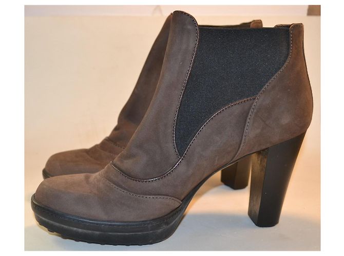 Tod's Brown Leather Ankle Boots - view 2
