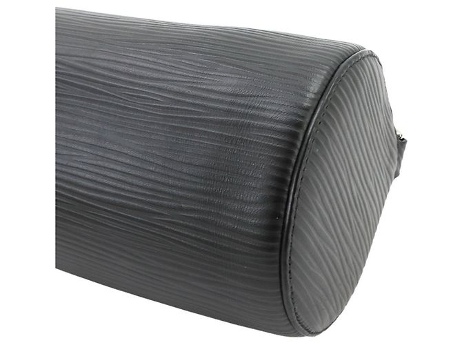 Borsa a spalla Louis Vuitton Epi XL Soft Polochon PM - vista 8