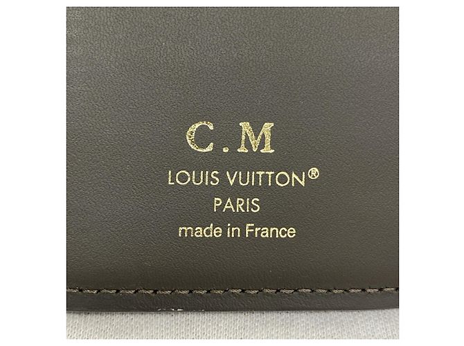 Capucines Louis Vuitton Tri-fold Wallet in Galle - view 4