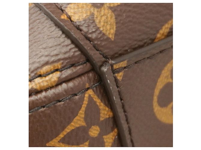 Louis Vuitton Monogram Montaigne MM Handtasche - Ansicht 6