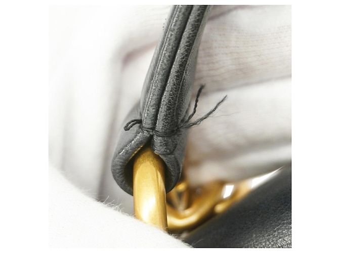 Timeless Chanel Matelassé Schultertasche mit Kette - Ansicht 10