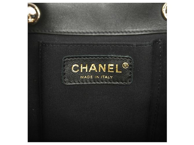 Mochila Chanel Matelassé em pele de cordeiro - vista 5