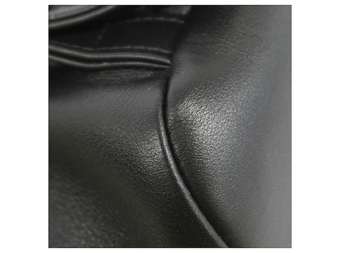 Mochila Chanel Matelassé em pele de cordeiro - vista 6